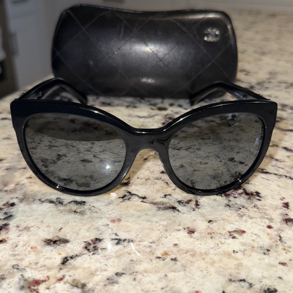 CHANEL Polarized Sunglasses  - model 5315